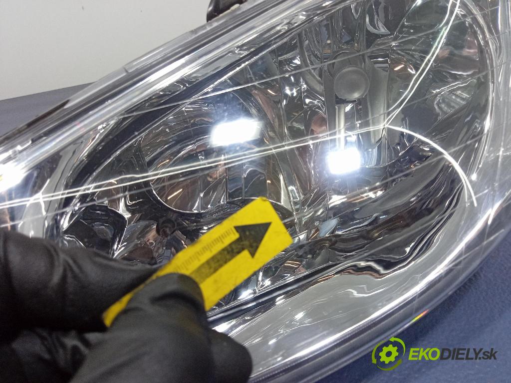 Peugeot 206 2001 Reflektor: Vľavo: 20-6156