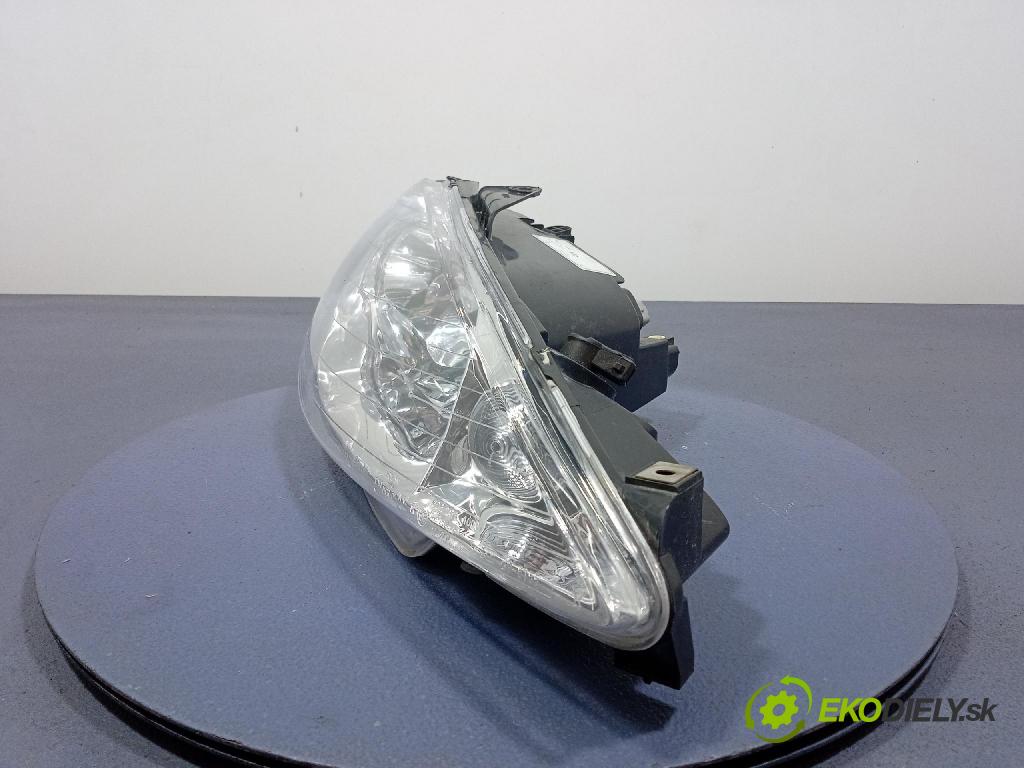 Peugeot 206 2001 světlo v pravo: 20-6155