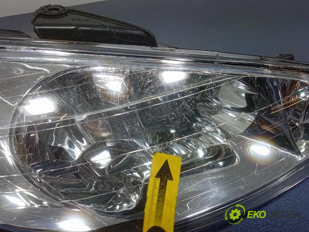 Peugeot 206 2001 světlo v pravo: 20-6155