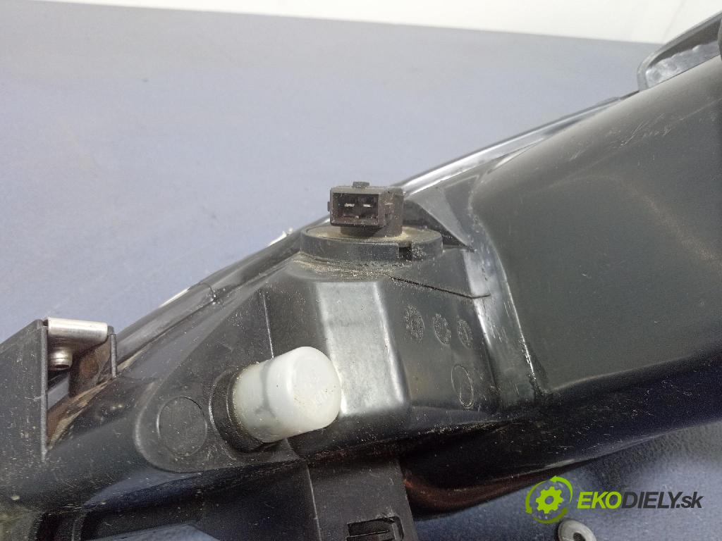 Peugeot 206 2001 světlo v pravo: 20-6155