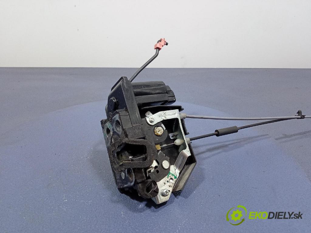 Hyundai I10 2008 zámek dveře před Levý: