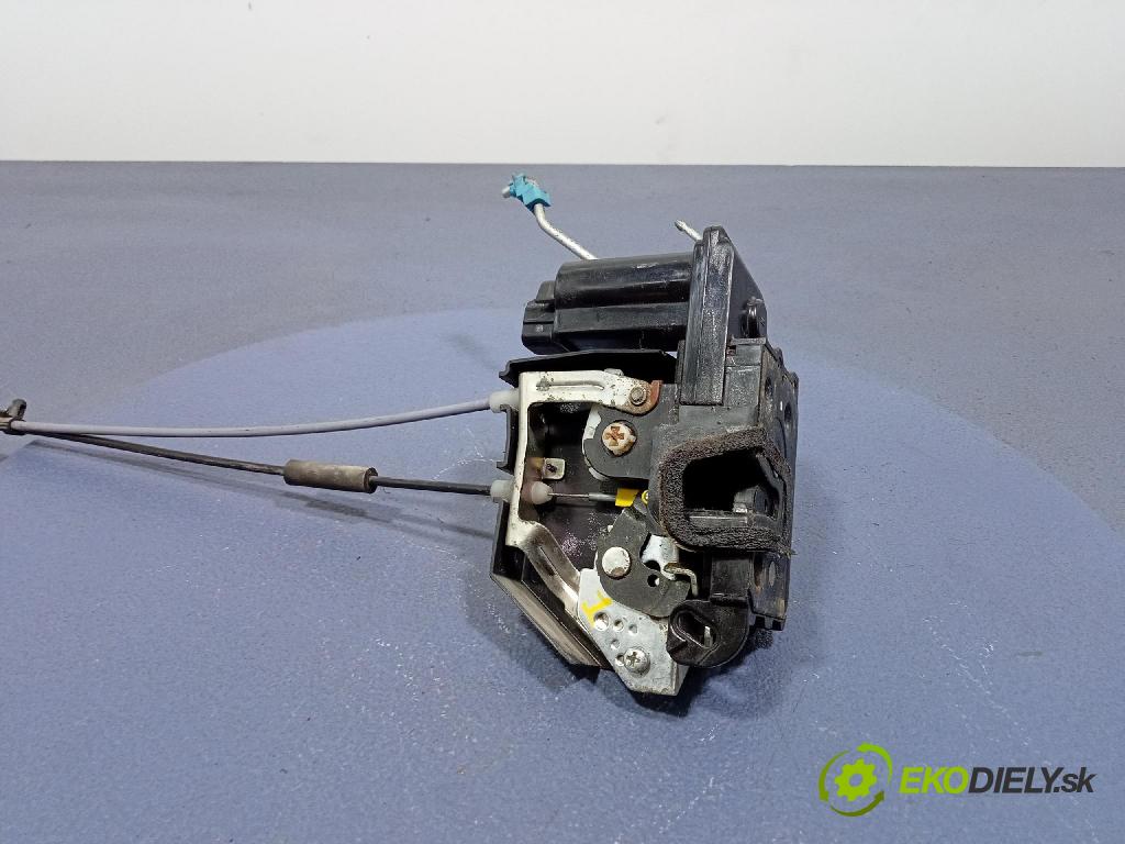 Hyundai I10 2008 zámek dveře před v pravo: