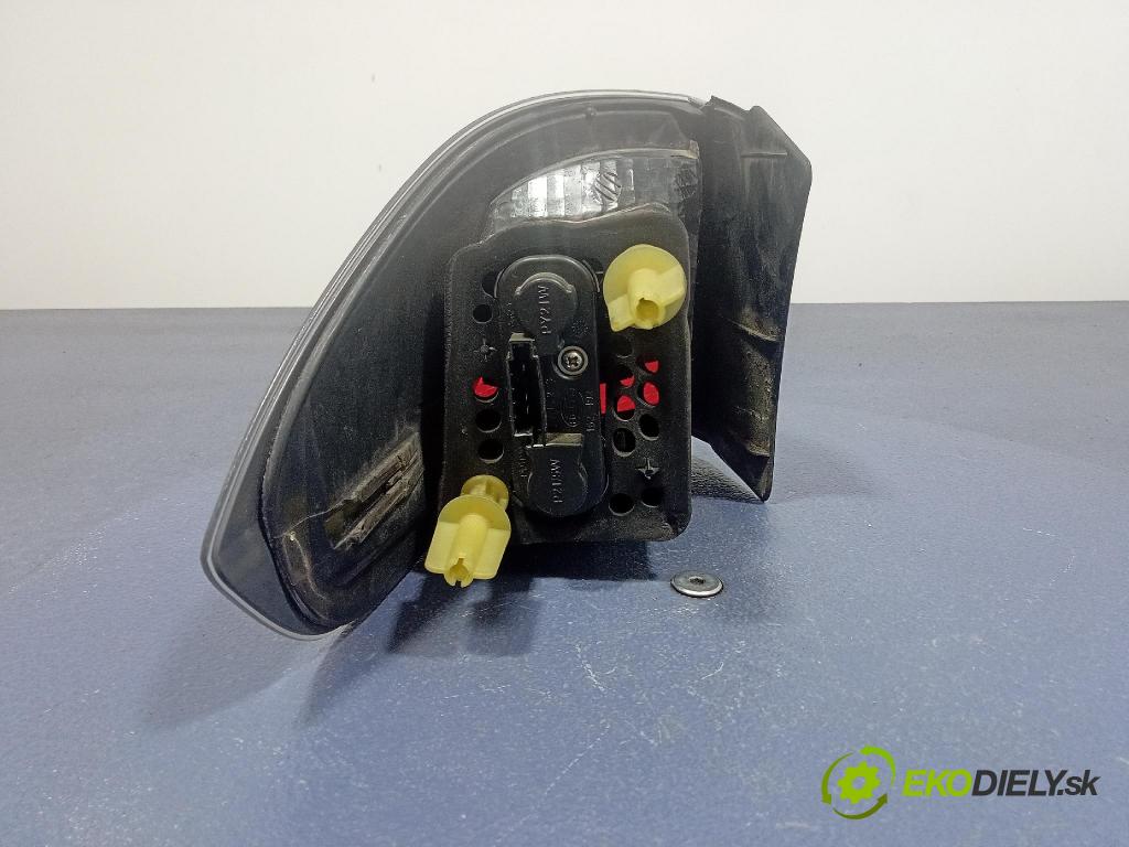 Ford S-max 2008 svetlo / reflektor zad Prava: Vonkajsia: