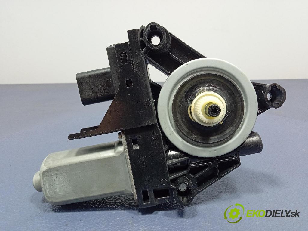 Jeep Grand Cherokee 0 mechanizmus okna Okná: Predné v pravo: 931400-102