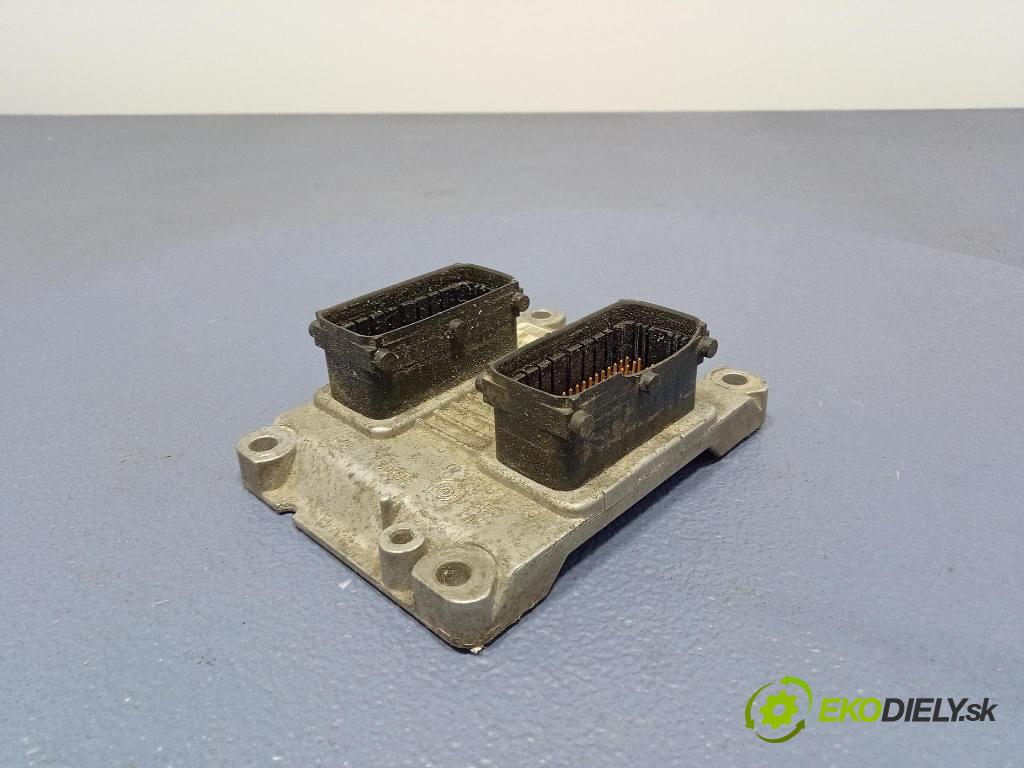 Fiat Grande punto 2007 řídící jednotka Motor: 1039S17391