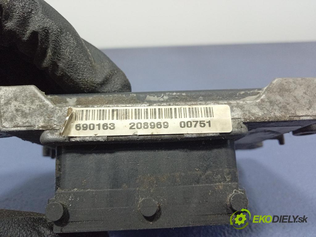 Fiat Grande punto 2007 řídící jednotka Motor: 1039S17391