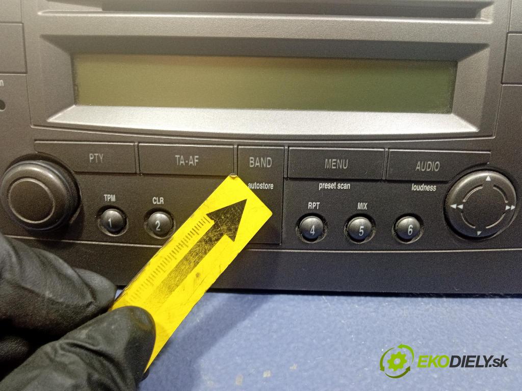 Lancia Ypsilon 2003 Radio I Navigácia: 735345243