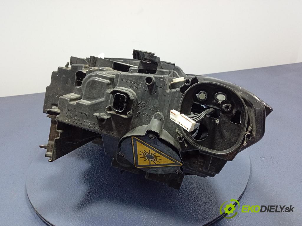 Bmw Seria 3 0 Reflektor: v pravo: 9481708