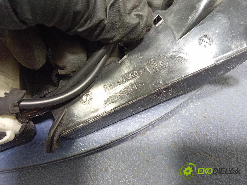 Mercedes A-Klasa 2006 zámok dvere Predné v pravo: 1697202035