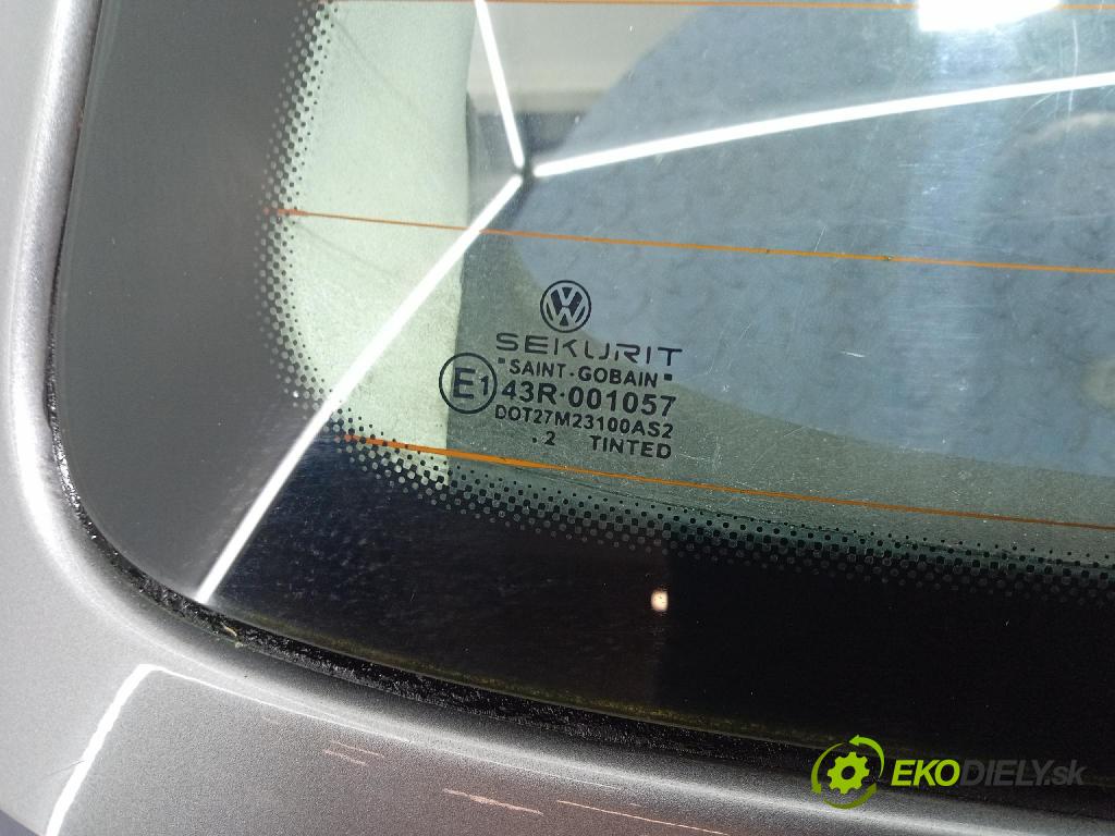 Vw Passat 2003 zadní dveře kufra: kufr