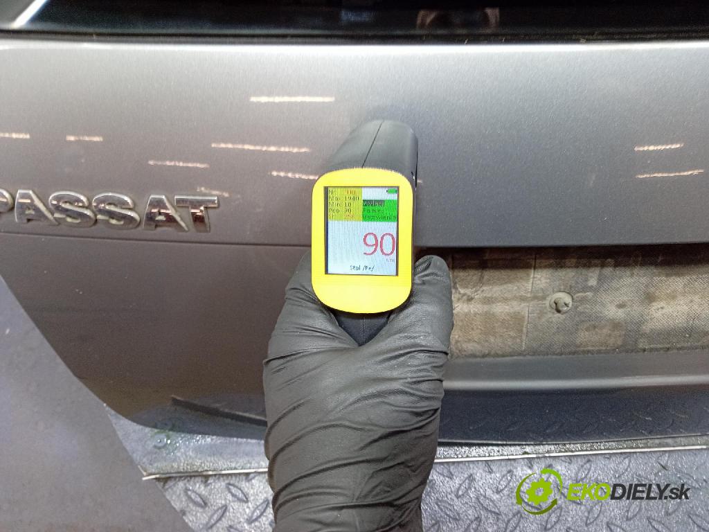 Vw Passat 2003 zadní dveře kufra: kufr