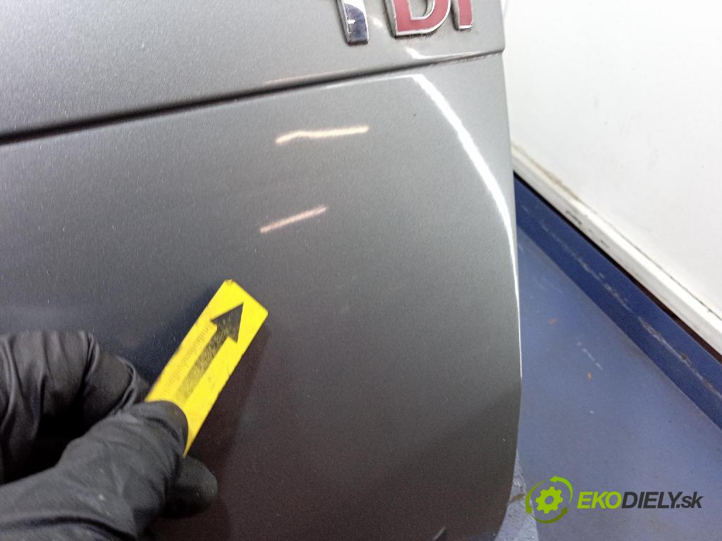 Vw Passat 2003 zadní dveře kufra: kufr