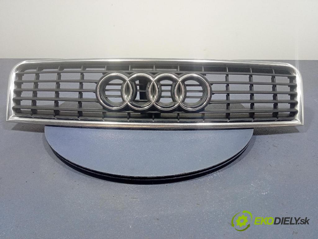 Audi A4 2004 miežka / Gril: 8E0853651F