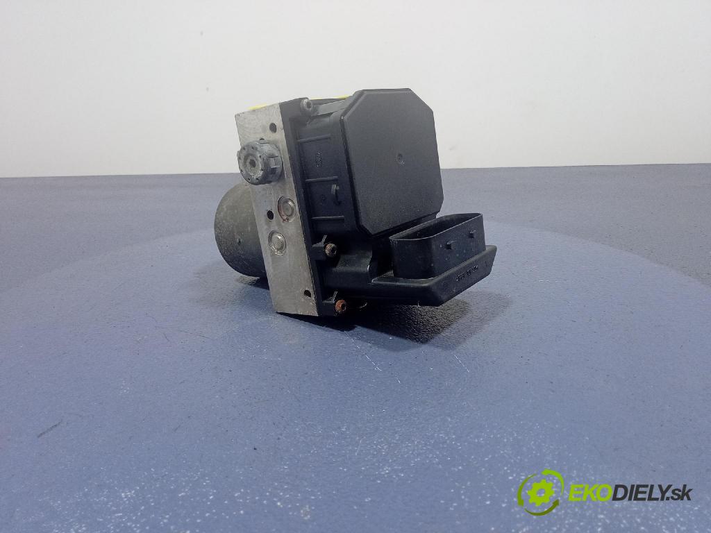 Audi A4 2004 čerpadlo ABS x 8E0614517