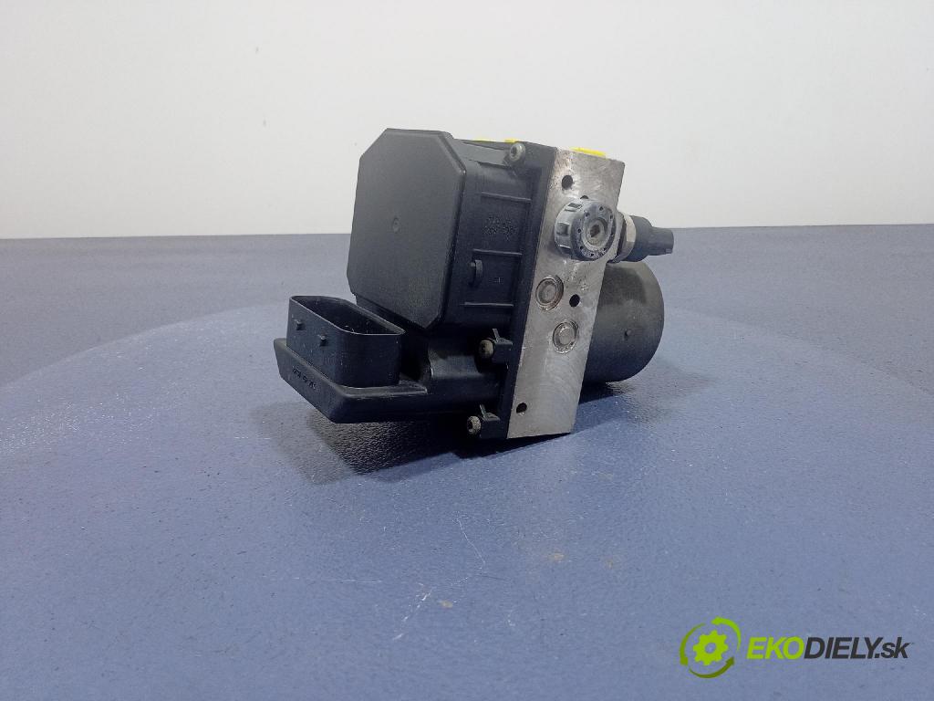 Audi A4 2004 čerpadlo ABS x 8E0614517