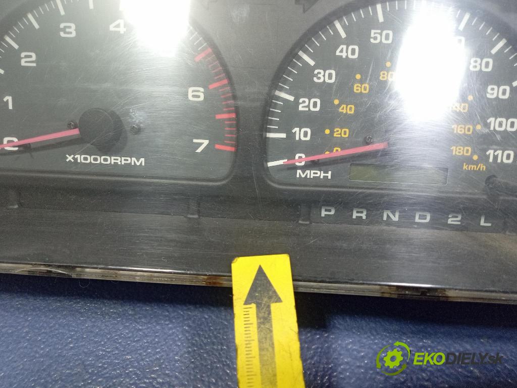 Toyota 4runner 1999 Přístrojová deska 83800-3D290