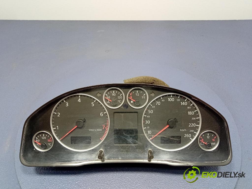 Audi A6 2001 Přístrojová deska 4B0920900R