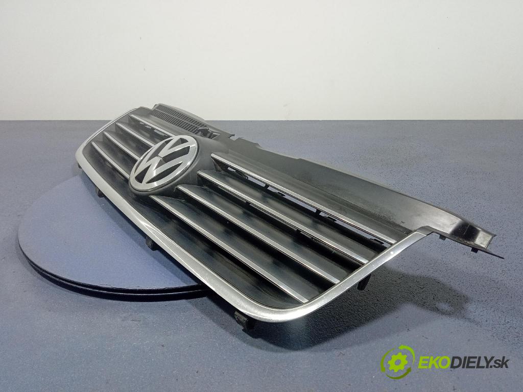 Vw Passat 2004 miežka / Gril: 3B0853651L