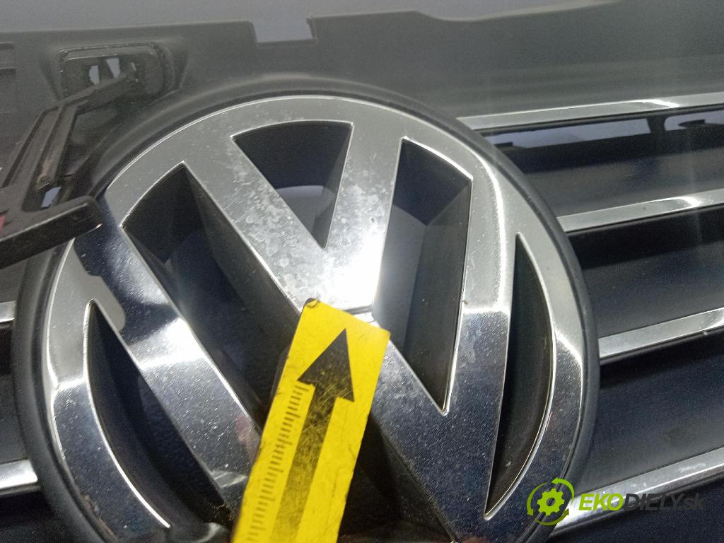 Vw Passat 2004 miežka / Gril: 3B0853651L