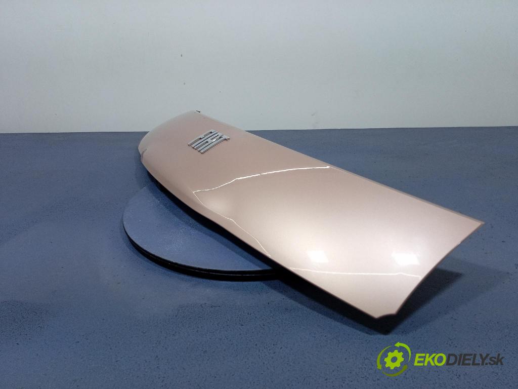 Fiat 500 2023 zaslepka: zad 735726101