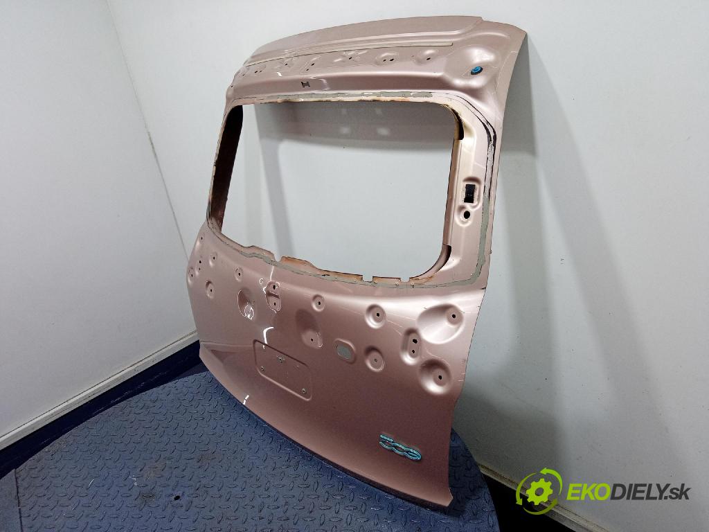 Fiat 500 2023 zadna dveře kufra: kufra: