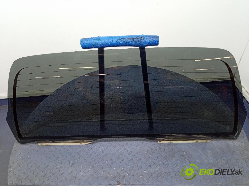 Toyota 4runner 1999 sklo zadna