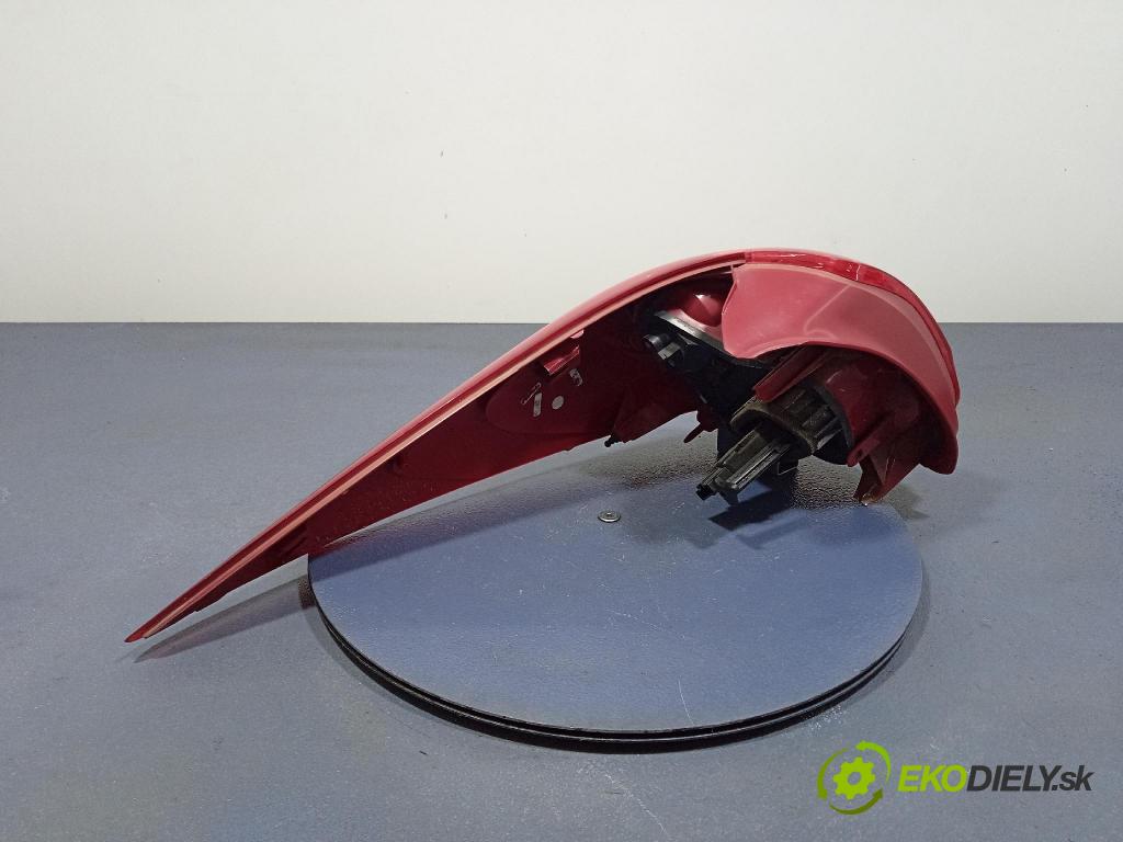 Peugeot 207 2008 svetlo / reflektor zad Prava: Vonkajsia: 9680157980