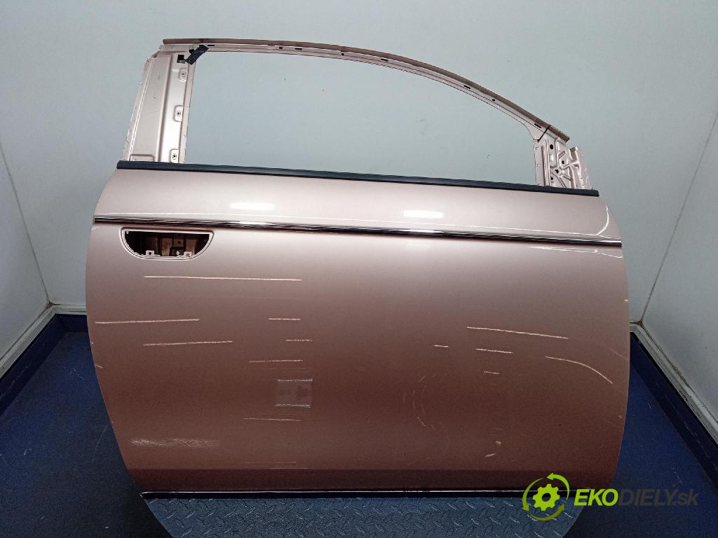 Fiat 500 2023 dveře před prave