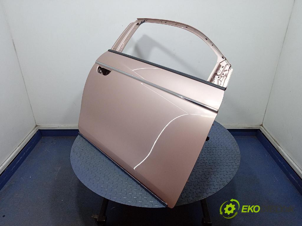 Fiat 500 2023 dveře před prave
