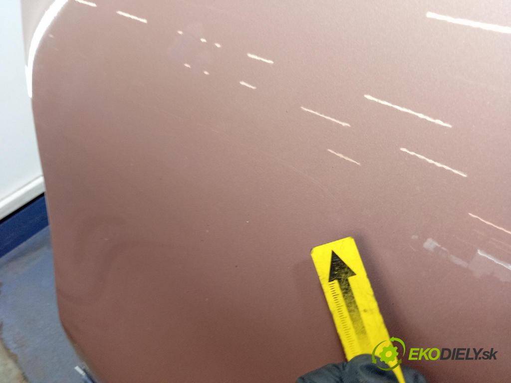 Fiat 500 2023 dveře před prave
