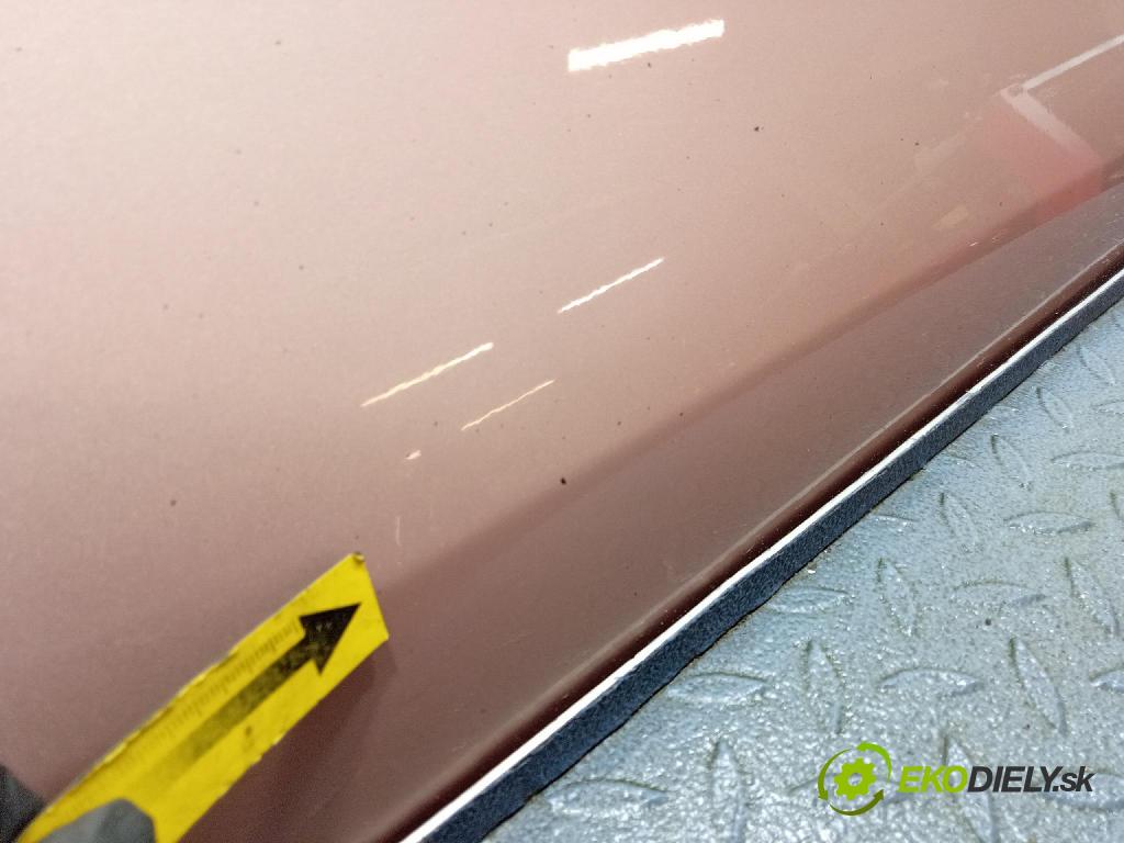 Fiat 500 2023 dveře před prave