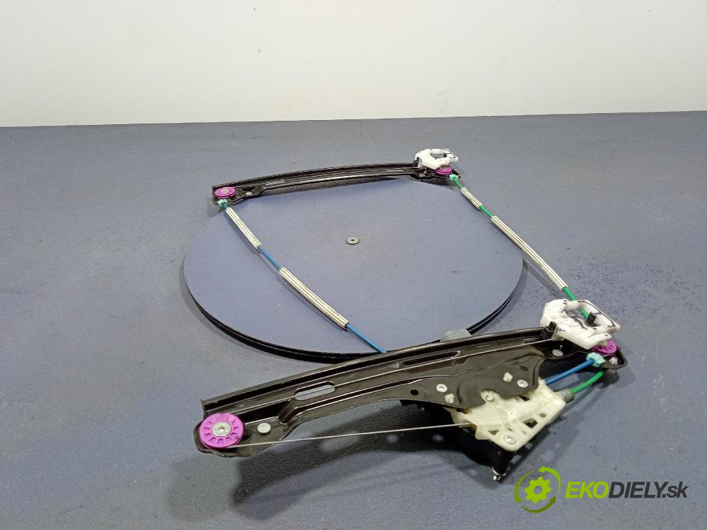 Fiat 500 2023 mechanizmus okna Okná: Predné v pravo: 52138083