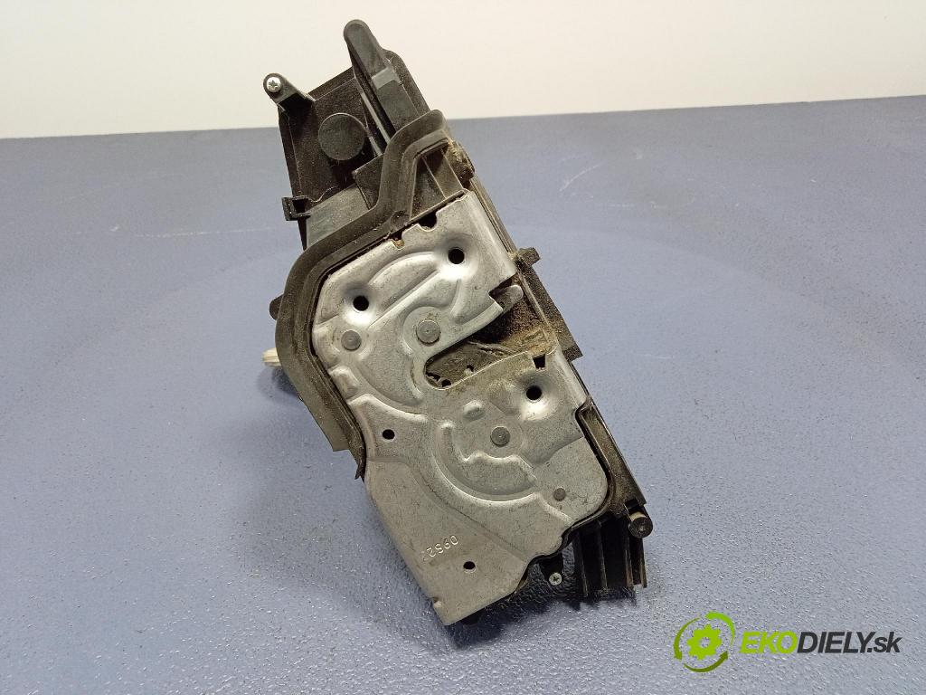 Fiat 500 2023 zámek dveře před Levý: 52138078