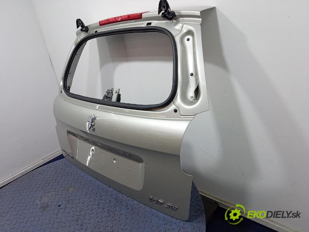 Peugeot 207 2008 zadna dveře kufra: kufra: