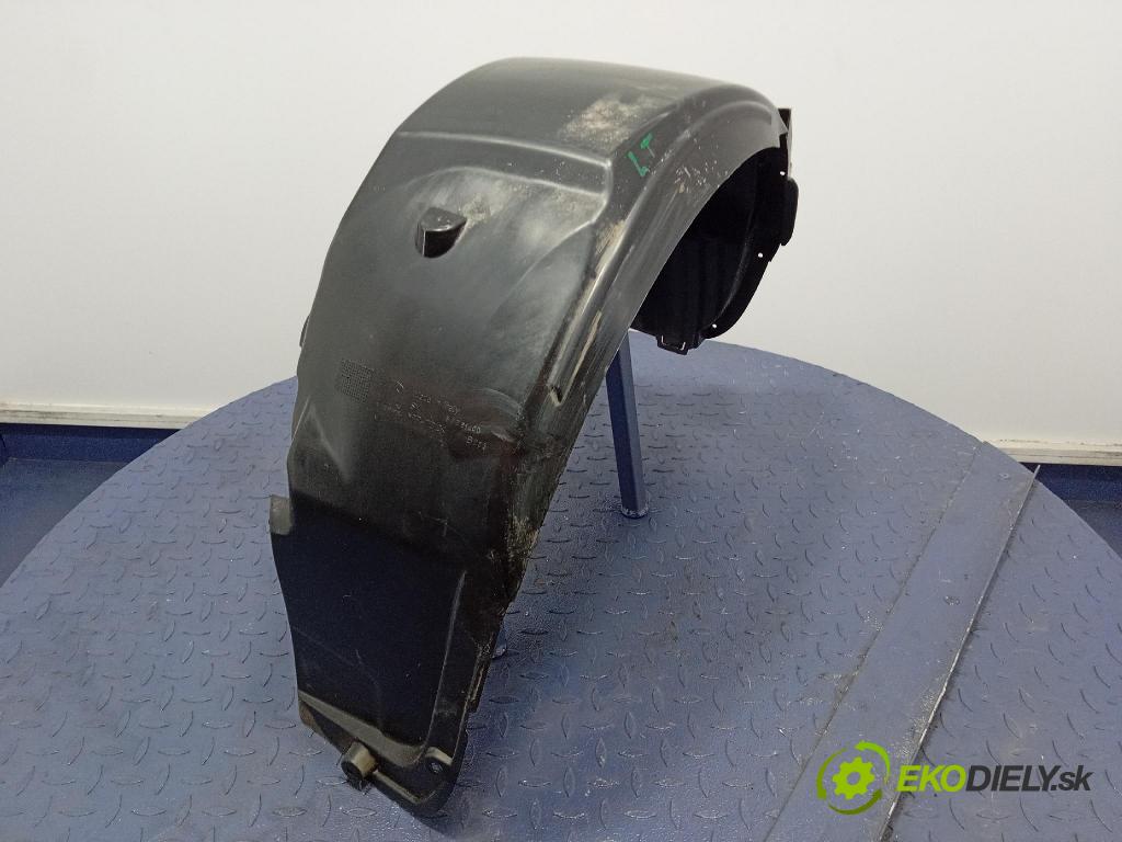 Fiat 500 2023 blatník: plastický: Zad: 52221400