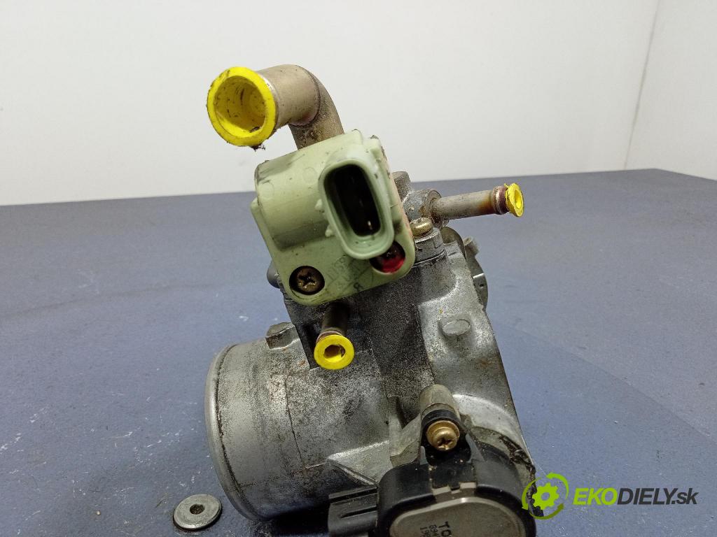 Toyota 4runner 1999 klapka 22270-75030