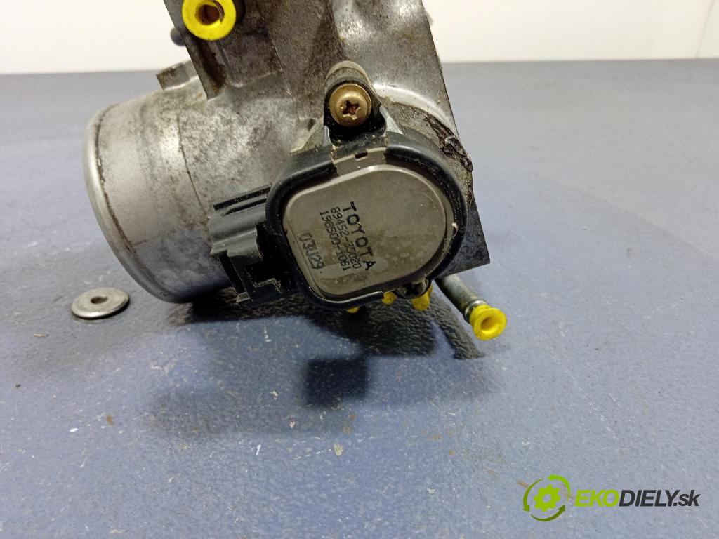 Toyota 4runner 1999 klapka 22270-75030
