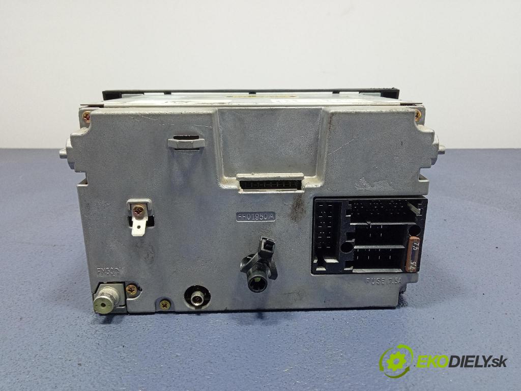 Audi A4 2000 Radio I Navigácia: 8D0035195