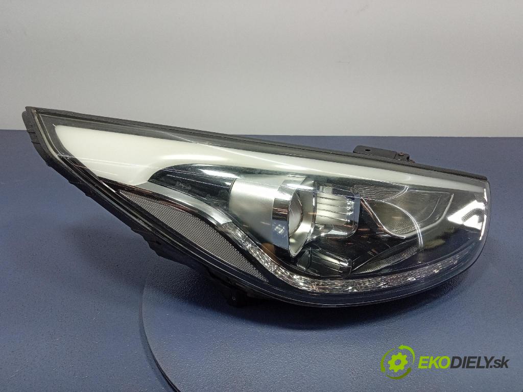 Hyundai Ix35 2013 Reflektor: v pravo: 92102-2SXXX