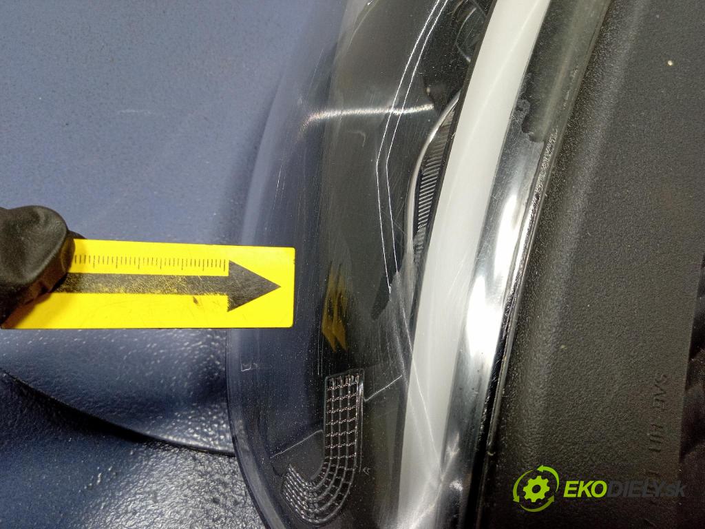 Hyundai Ix35 2013 světlo v pravo: 92102-2SXXX
