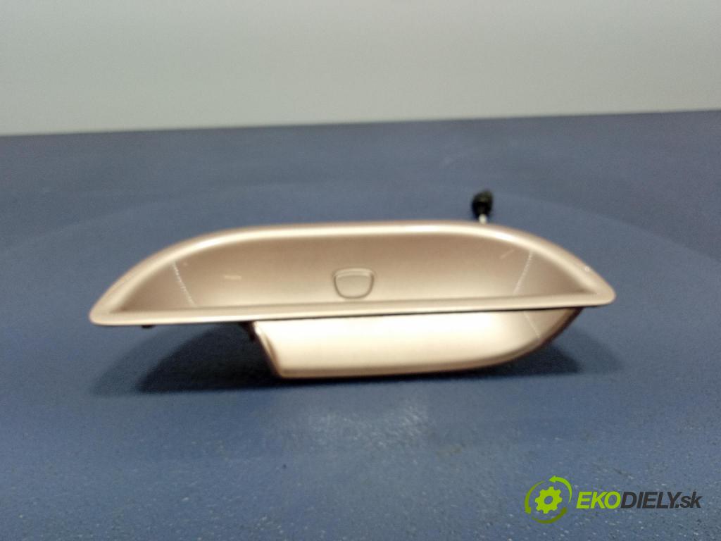 Fiat 500 2023 klika před levá 07357248450