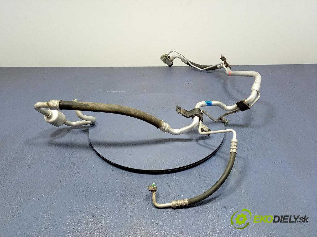 Hyundai Ix35 2013 trubka Klimatizace: 97775-2Y750