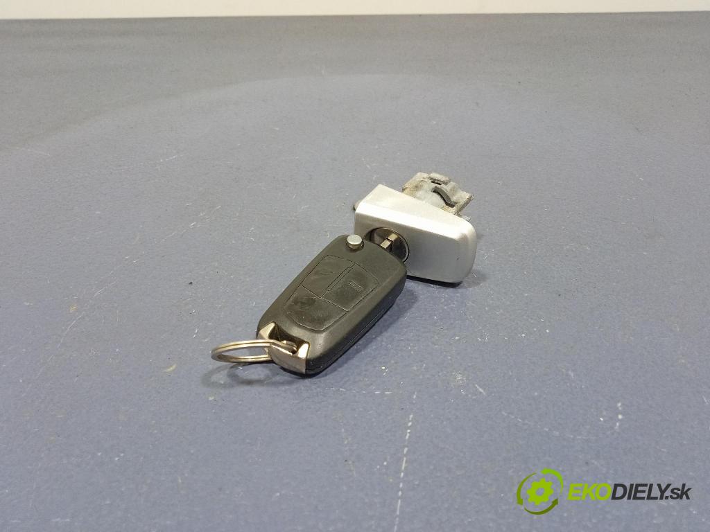 Opel Astra 2006 řídící jednotka Motor: 24420562