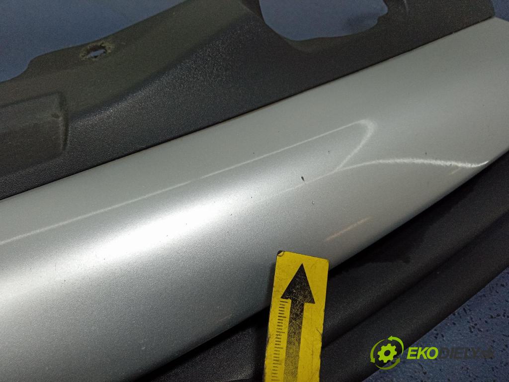 Opel Astra 2004 mřížka / Gril: 13108463