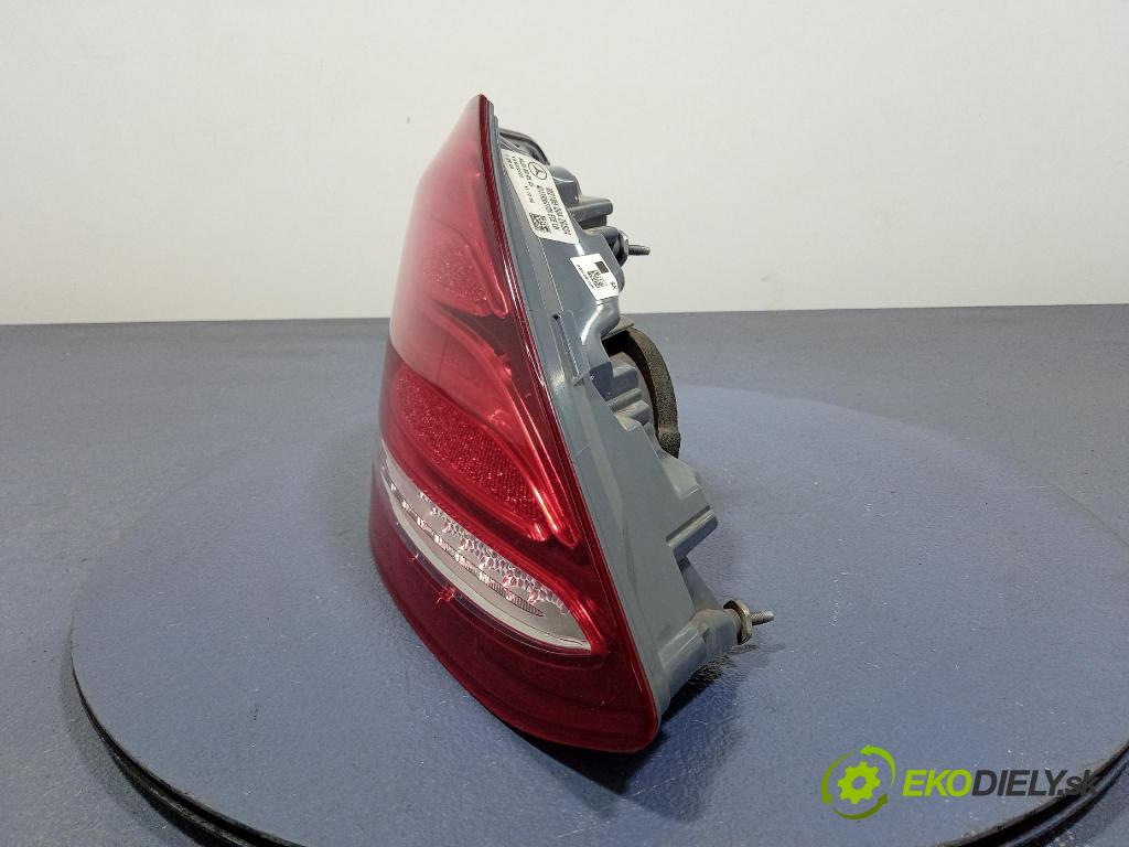 Mercedes E-klasa 0 světlo Zad: levá Mimo: A2139067700