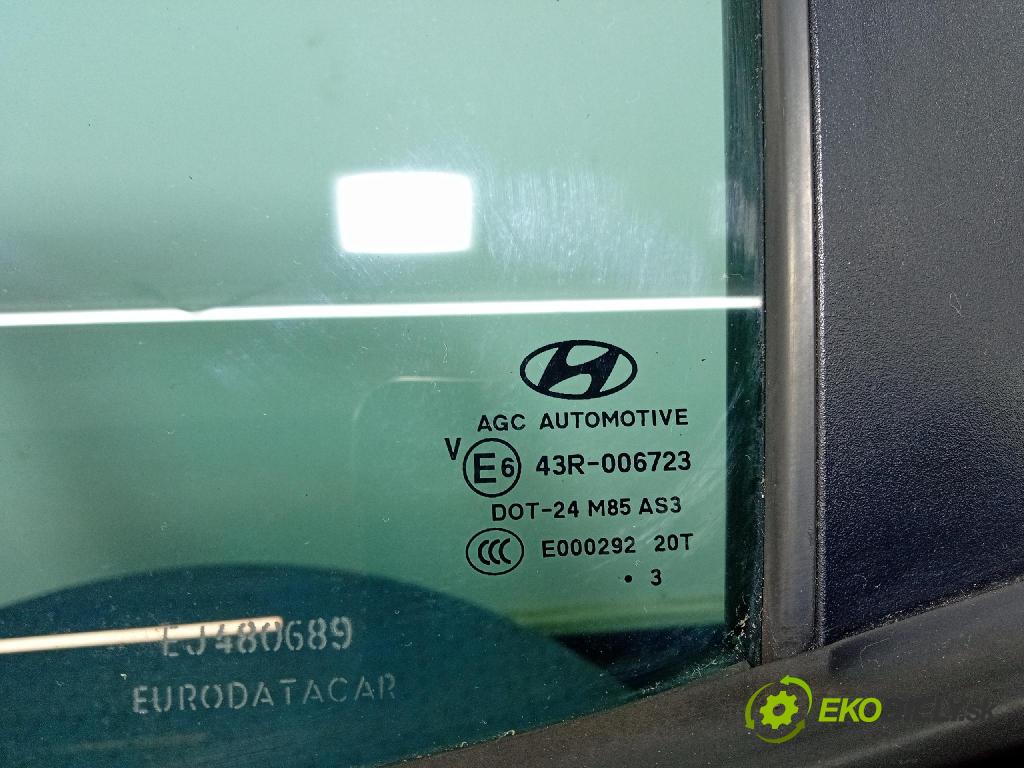 Hyundai Ix35 2013 dvere zad Vľavo: