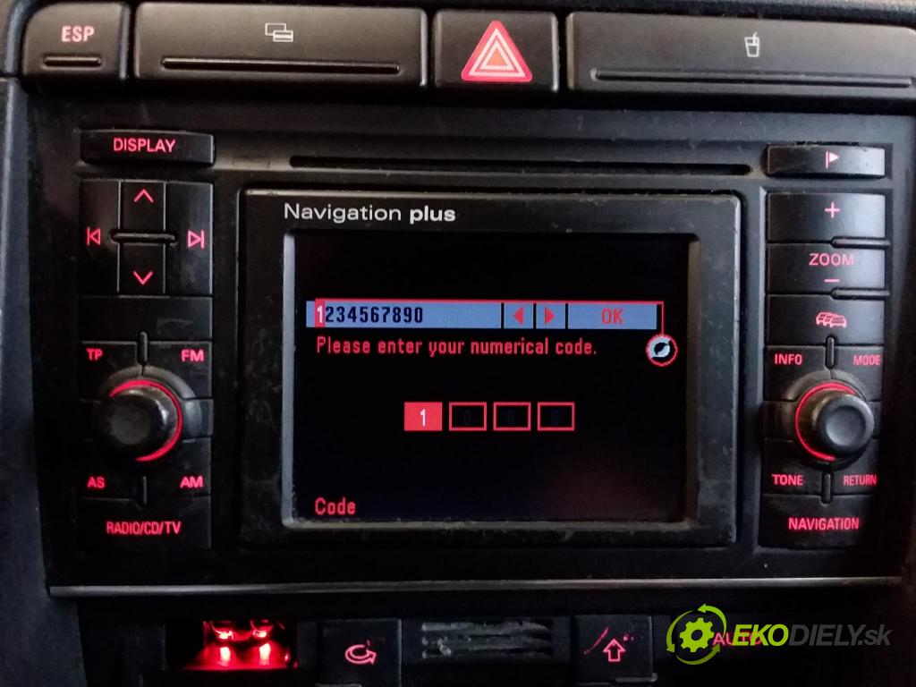 Audi A4 2002 Radio I Navigace: 8E0035192B