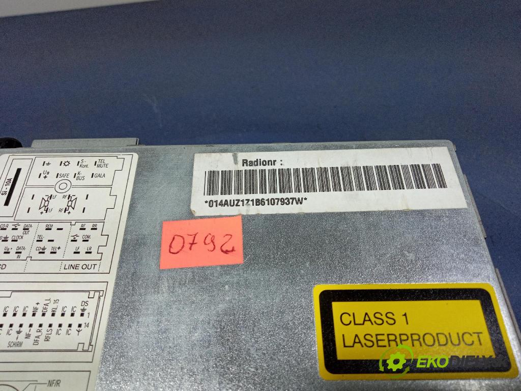 Audi A4 2002 Radio I Navigace: 8E0035192B