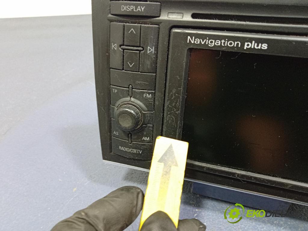 Audi A4 2002 Radio I Navigace: 8E0035192B