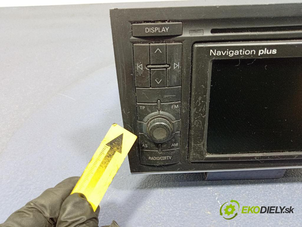 Audi A4 2002 Radio I Navigace: 8E0035192B